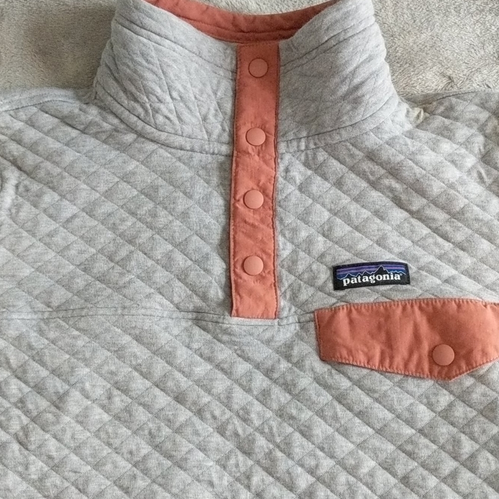 Women's patagonia quilted grey size s